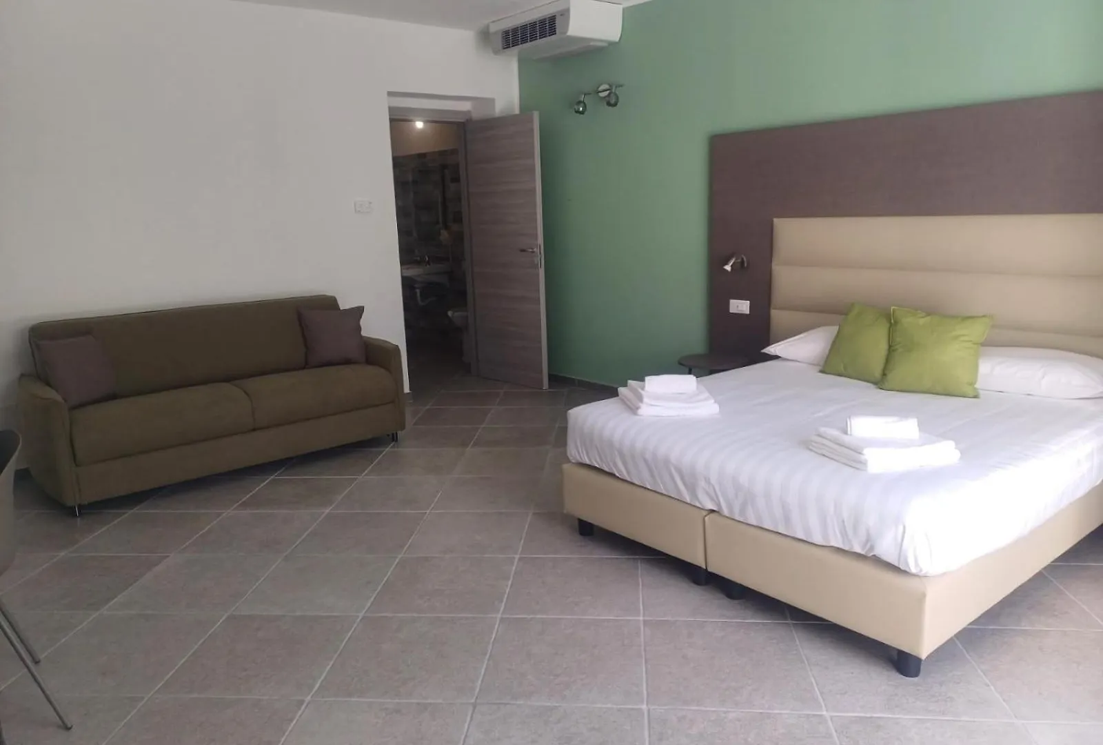 Affittacamere Hotel Domo Annalisa Tortolì Italia