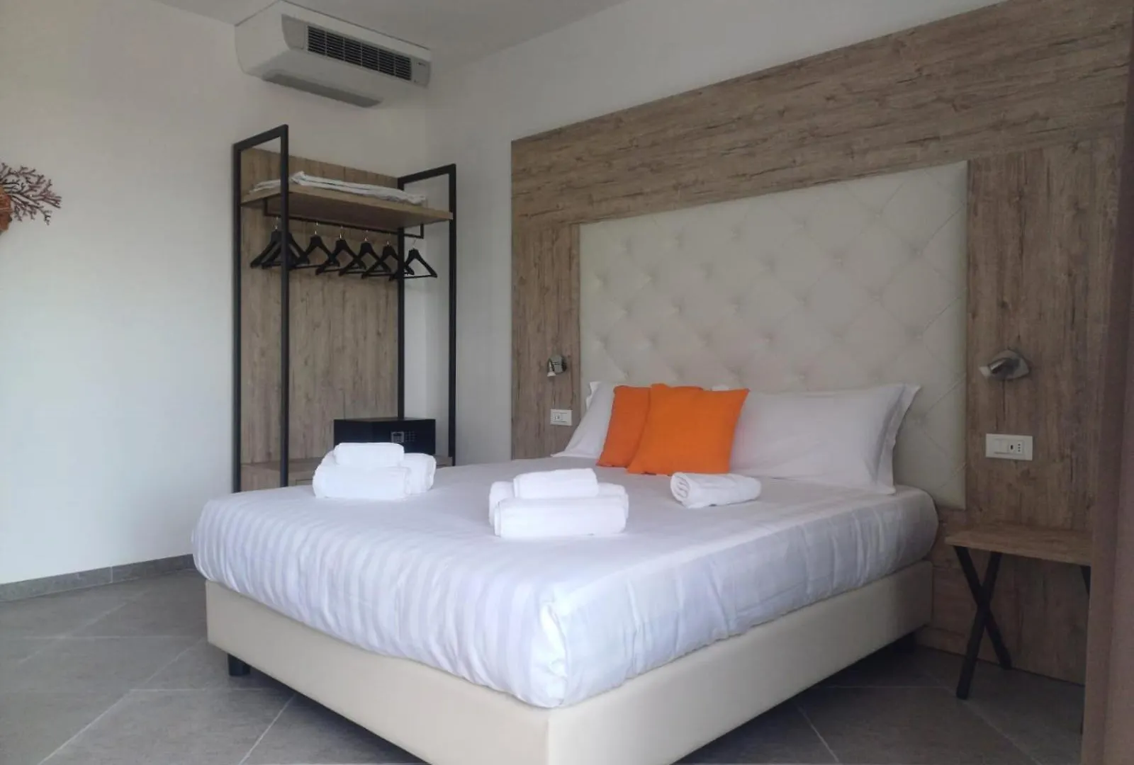 Hotel Domo Annalisa Tortolì Affittacamere