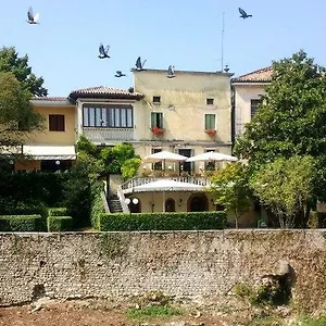 ** Hotel Leon D'oro Italia